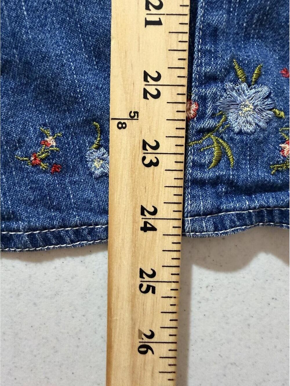 Studio Ease Woman Denim Top 20W Floral Embroidered Short Sleeve Button Front - Picture 9 of 9